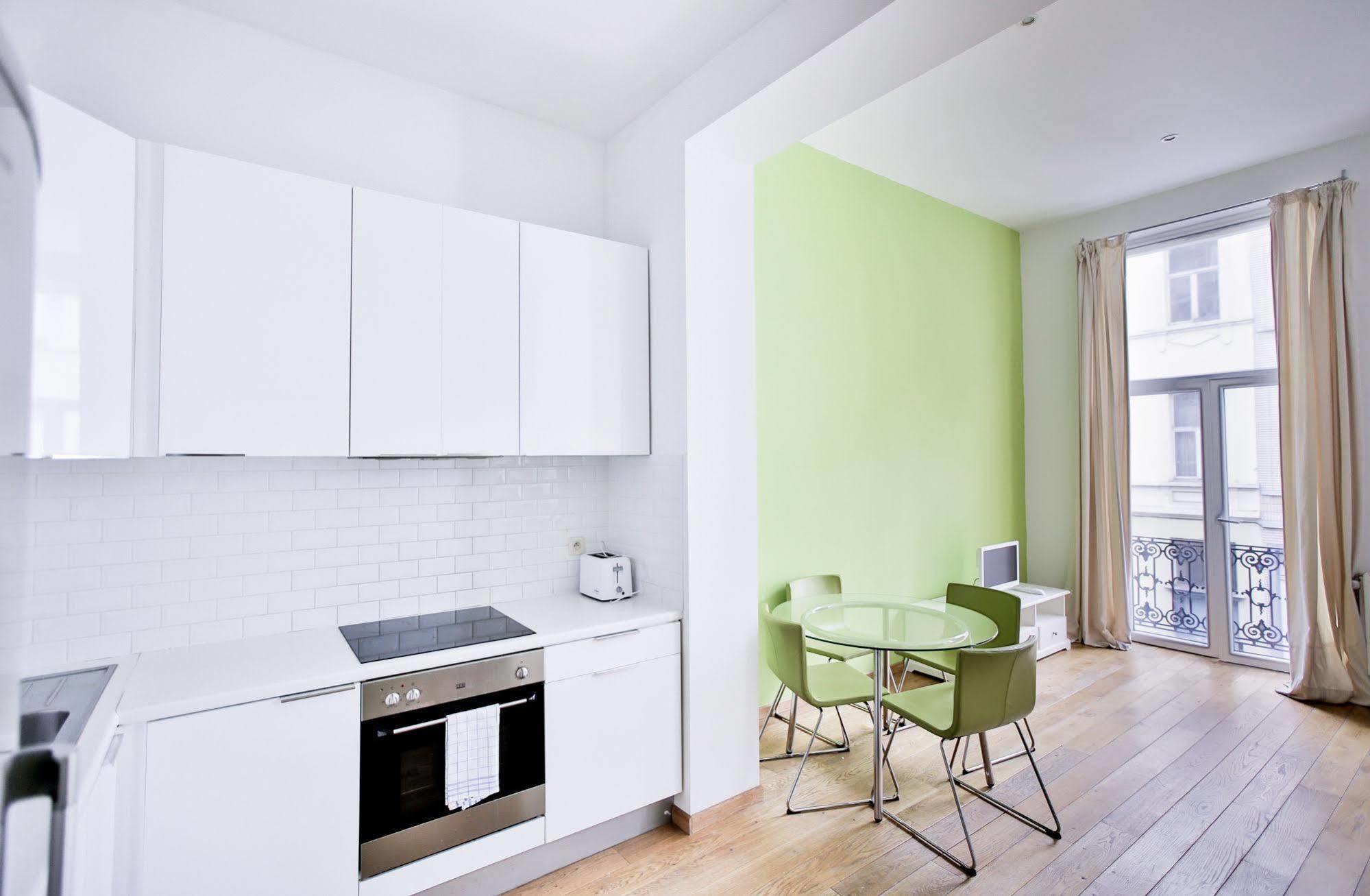 Louise Uptown Apartments Brussels Exterior photo